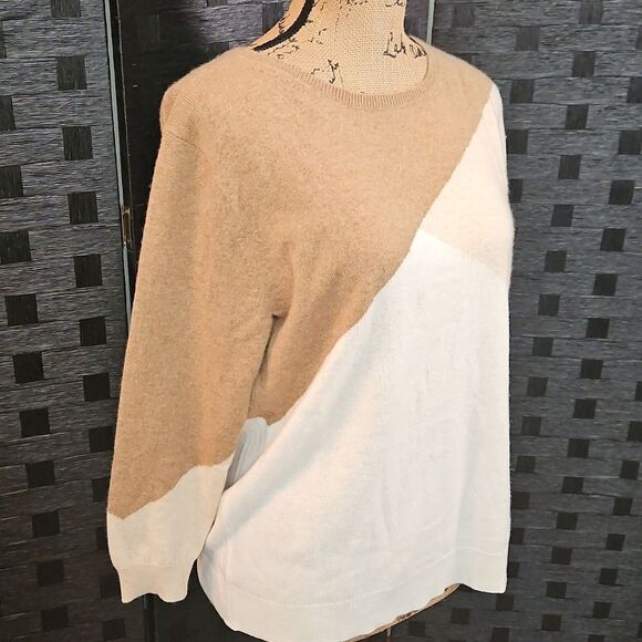 J Crew Tan and Cream Colorblock Cashmere Sweater Size Medium - Picture 4 of 14